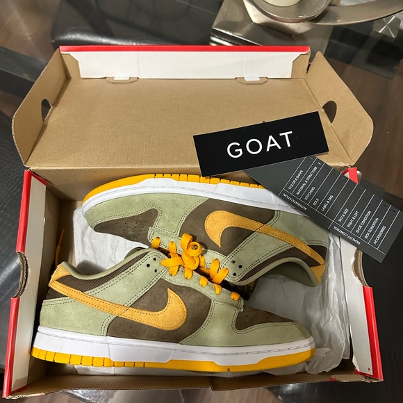 Dunk Low 'Dusty Olive'
